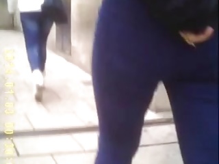 Hot Blue Jeans Girl (Walking)