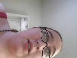 Chubby Teen drink her own piss