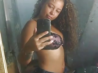 Hot Black Girl Streaming Live On Periscope