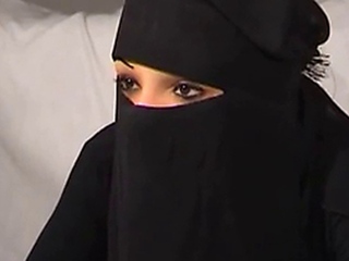 Hot Arab bitch Nadia